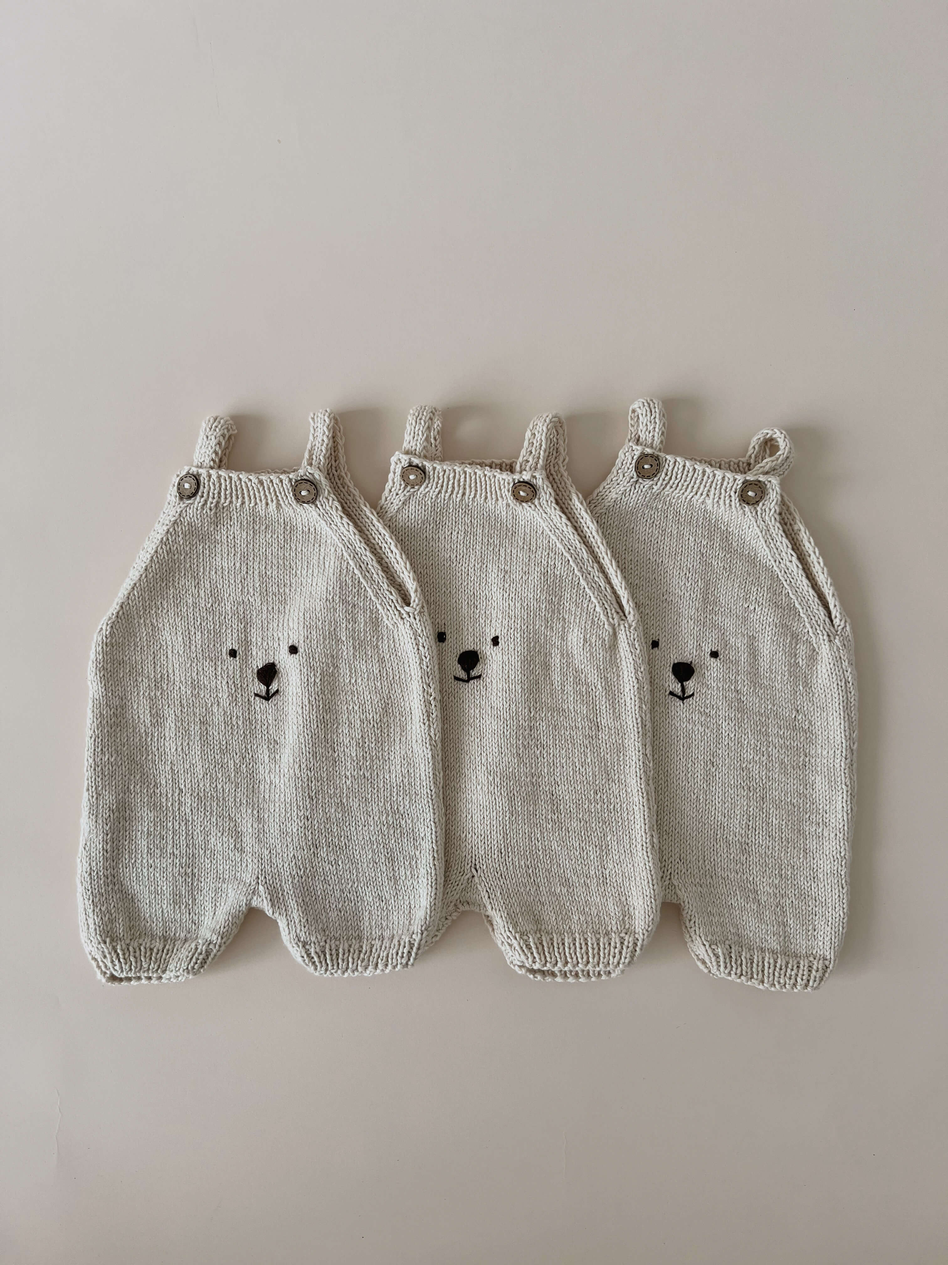 Newborn Strickromper "BEAR"