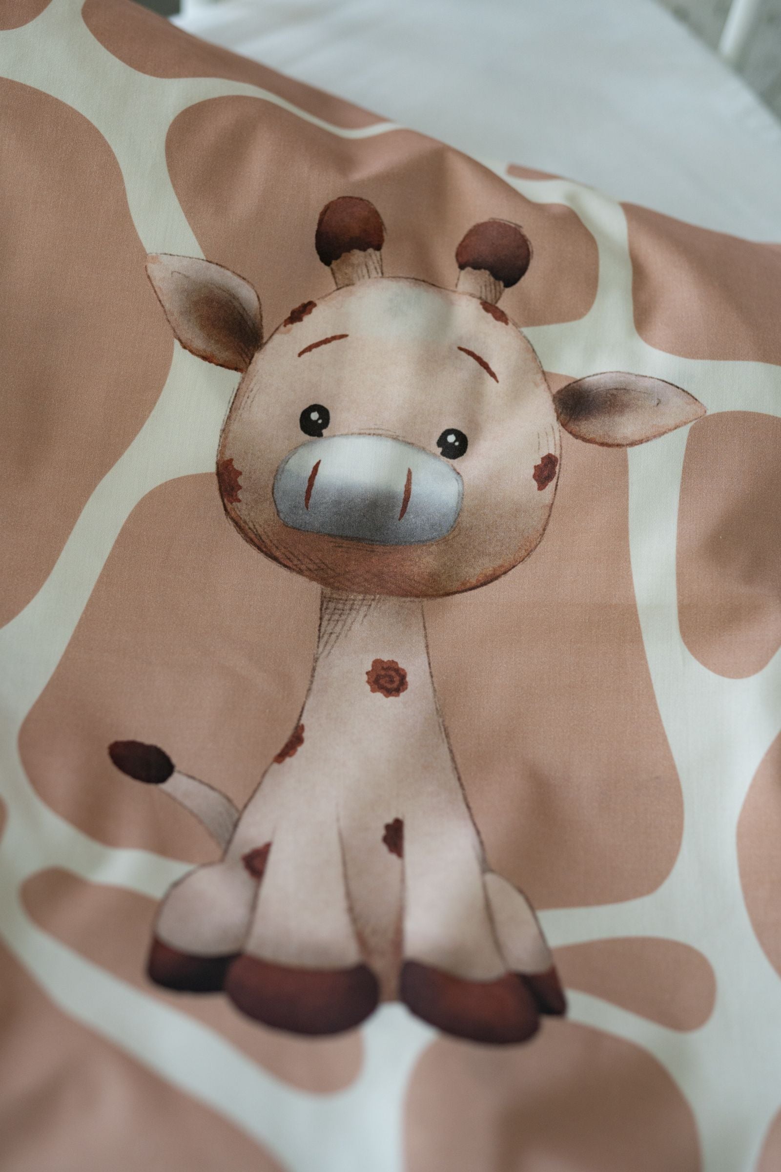 ohelinis satin cotton bedding set with giraffe motifs "Giraffi"- exclusive