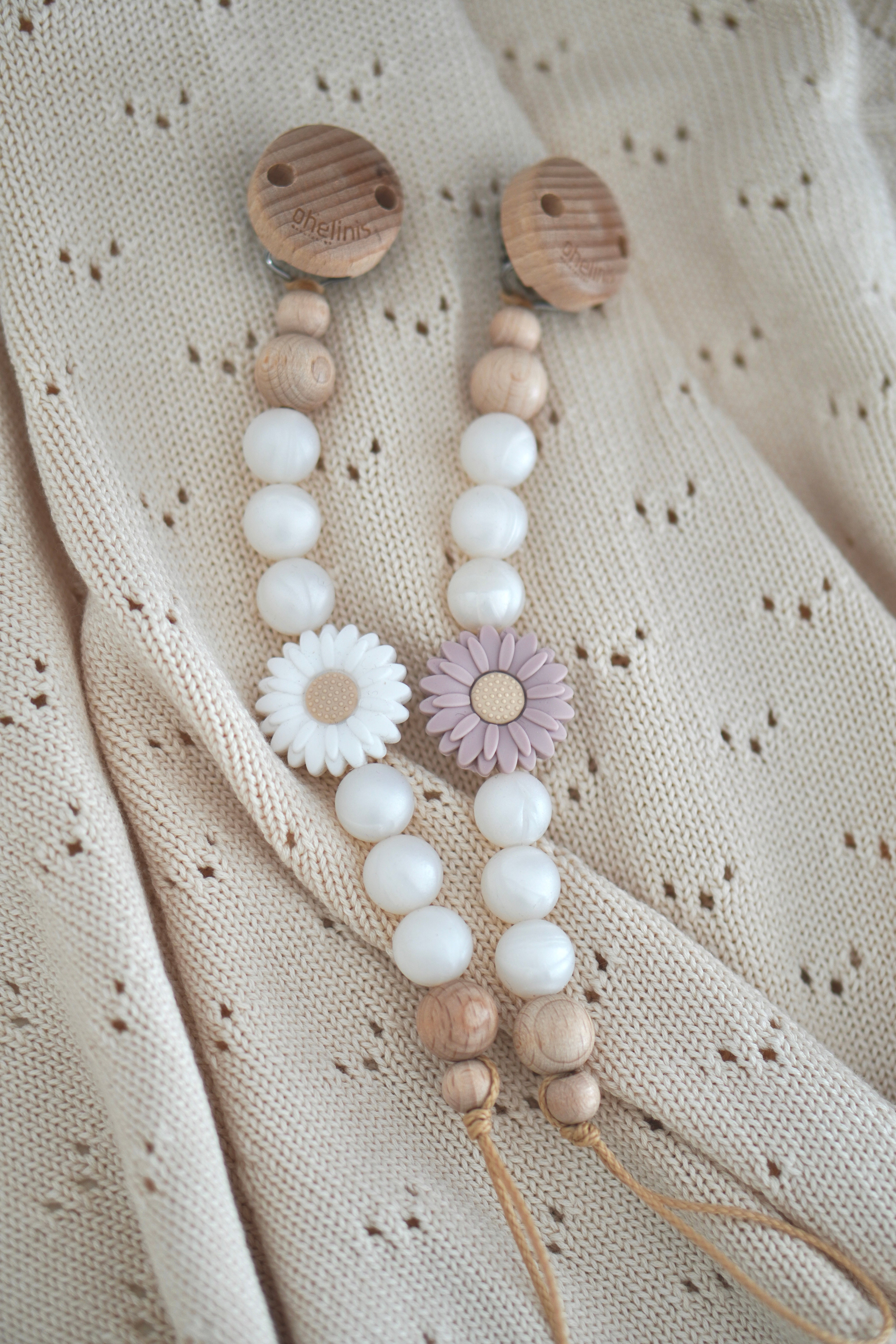 Pacifier chain made of silicone and wood "Camille"