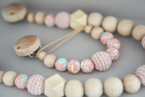 Schnullerkette & Kinderwagenkette mit Holz und Silikon "BLOOM Rosè"