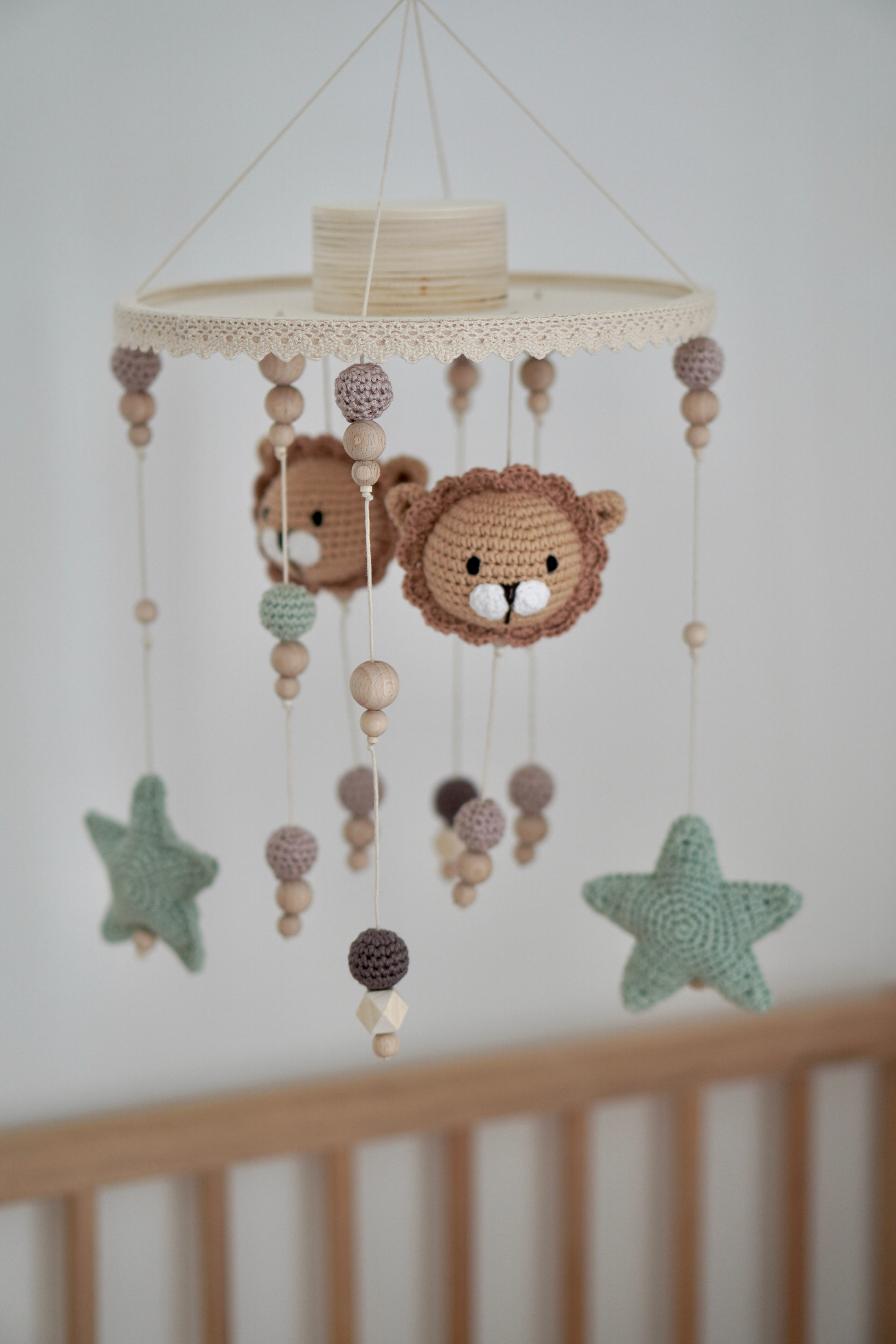Baby Mobile 2in1 "LION FOREST" mit Musik aus Holz