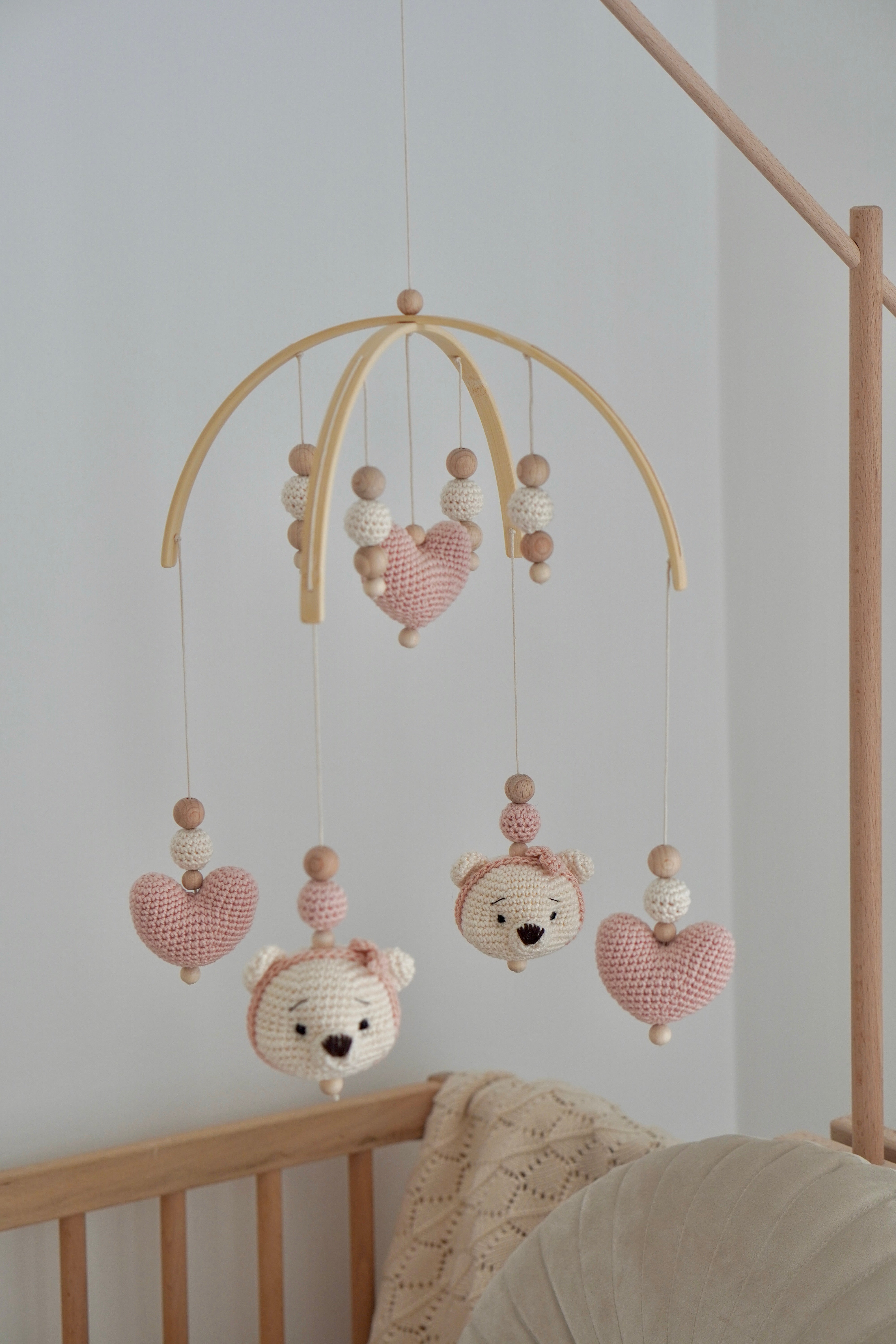 Baby Mobile bogen "COTTON CANDY" aus Holz handgefertigt