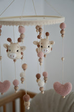 Lade das Bild in den Galerie-Viewer, Baby Mobile 2in1 &quot;Giraffi Elegant&quot;
