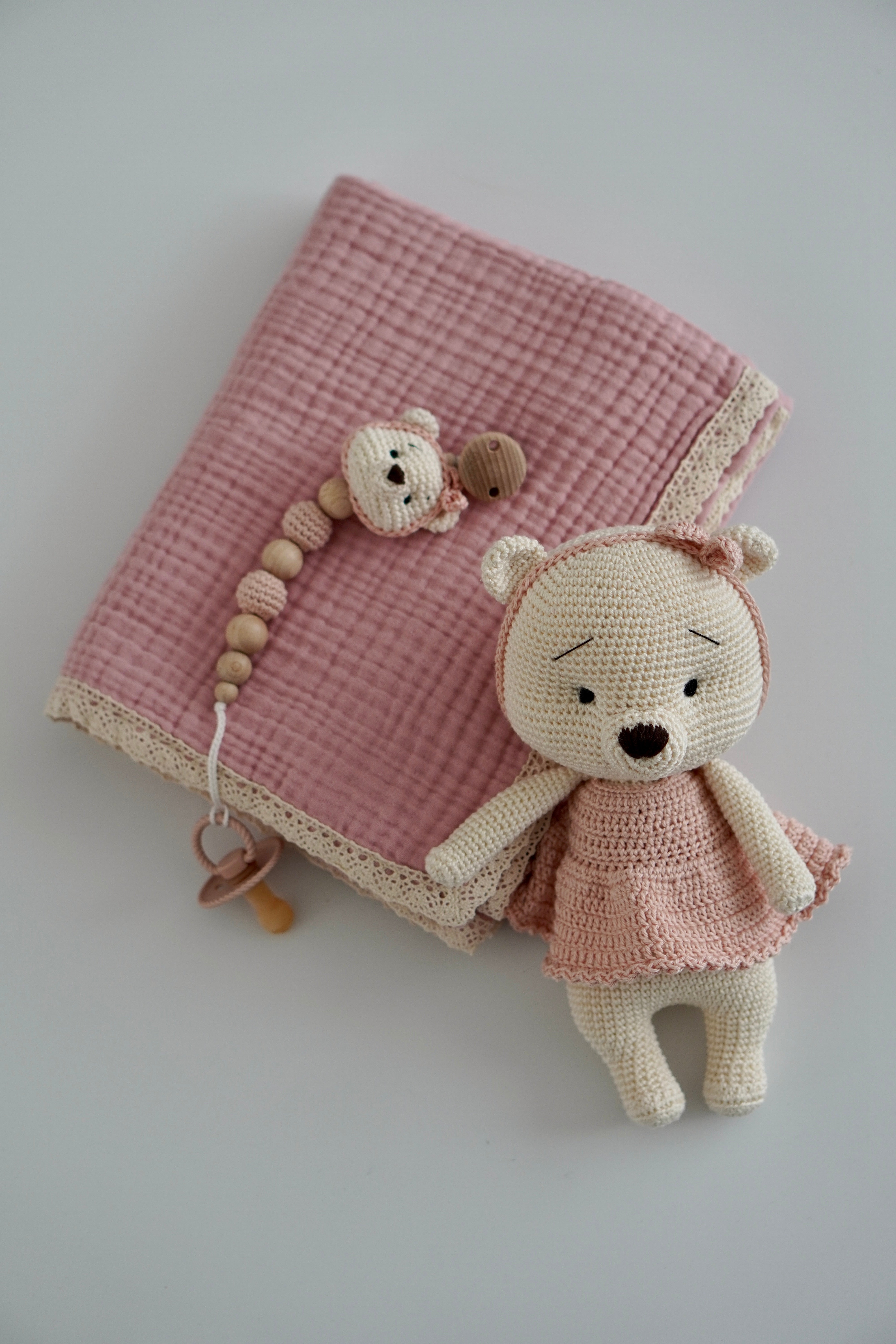 Musselin Babydecke mit Spitze - 100% Baumwolle 4-lagig, 90x100cm, rosa