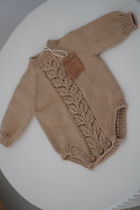Premium Strickstrampler Newborn "Leia"