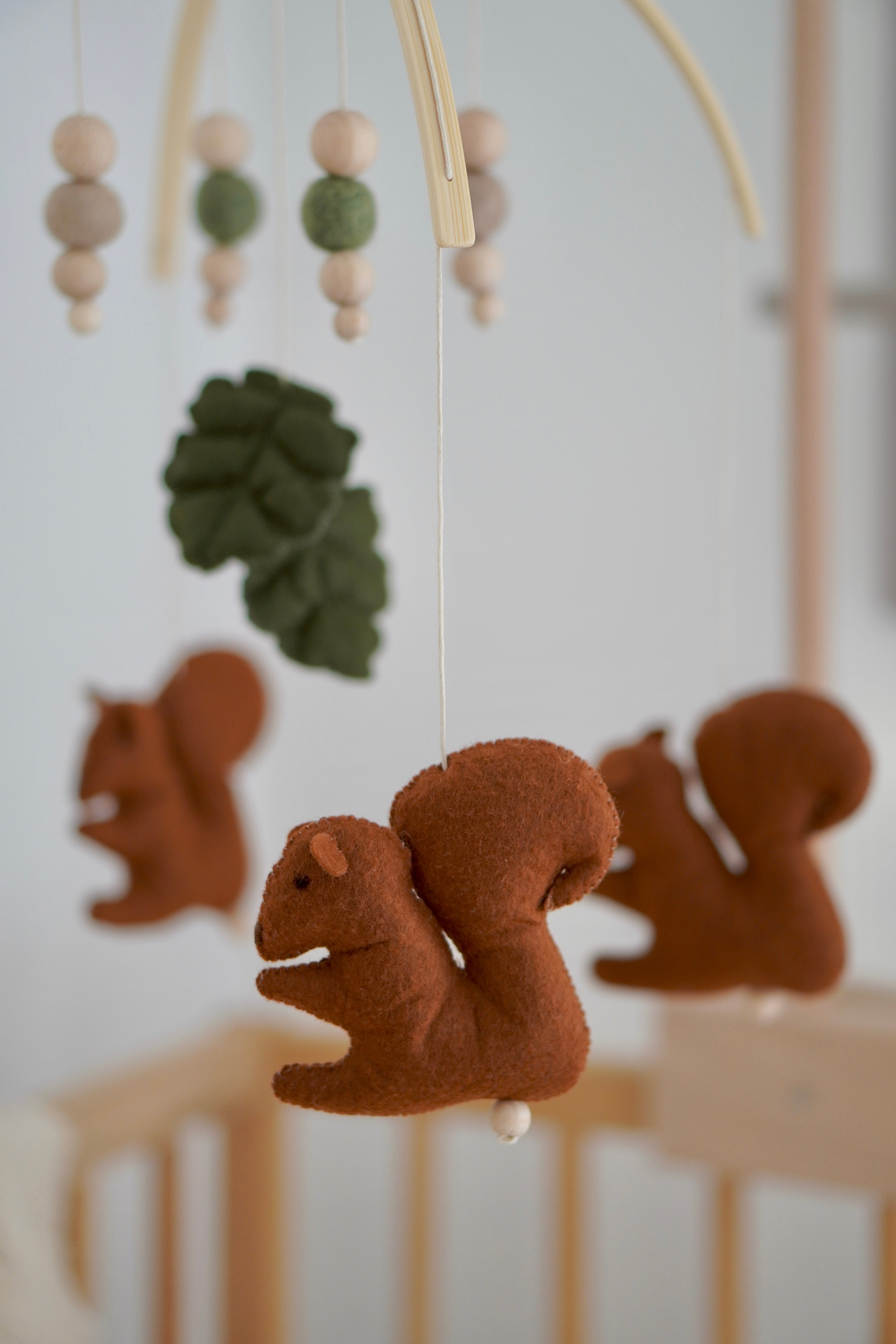 Baby Mobile aus Filz - handgefertigt "squirrel " Eichhörnchen