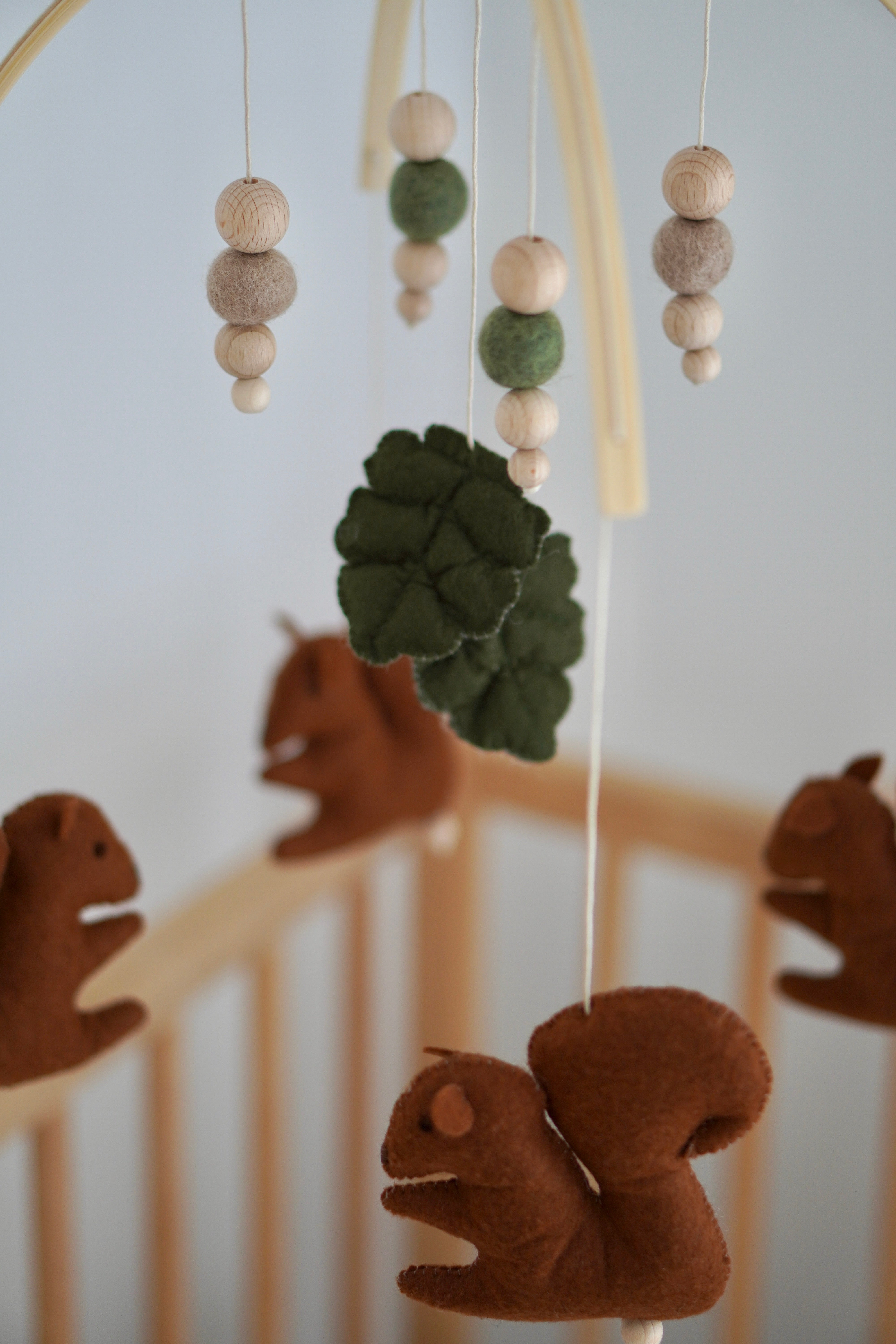 Baby Mobile aus Filz - handgefertigt "squirrel " Eichhörnchen