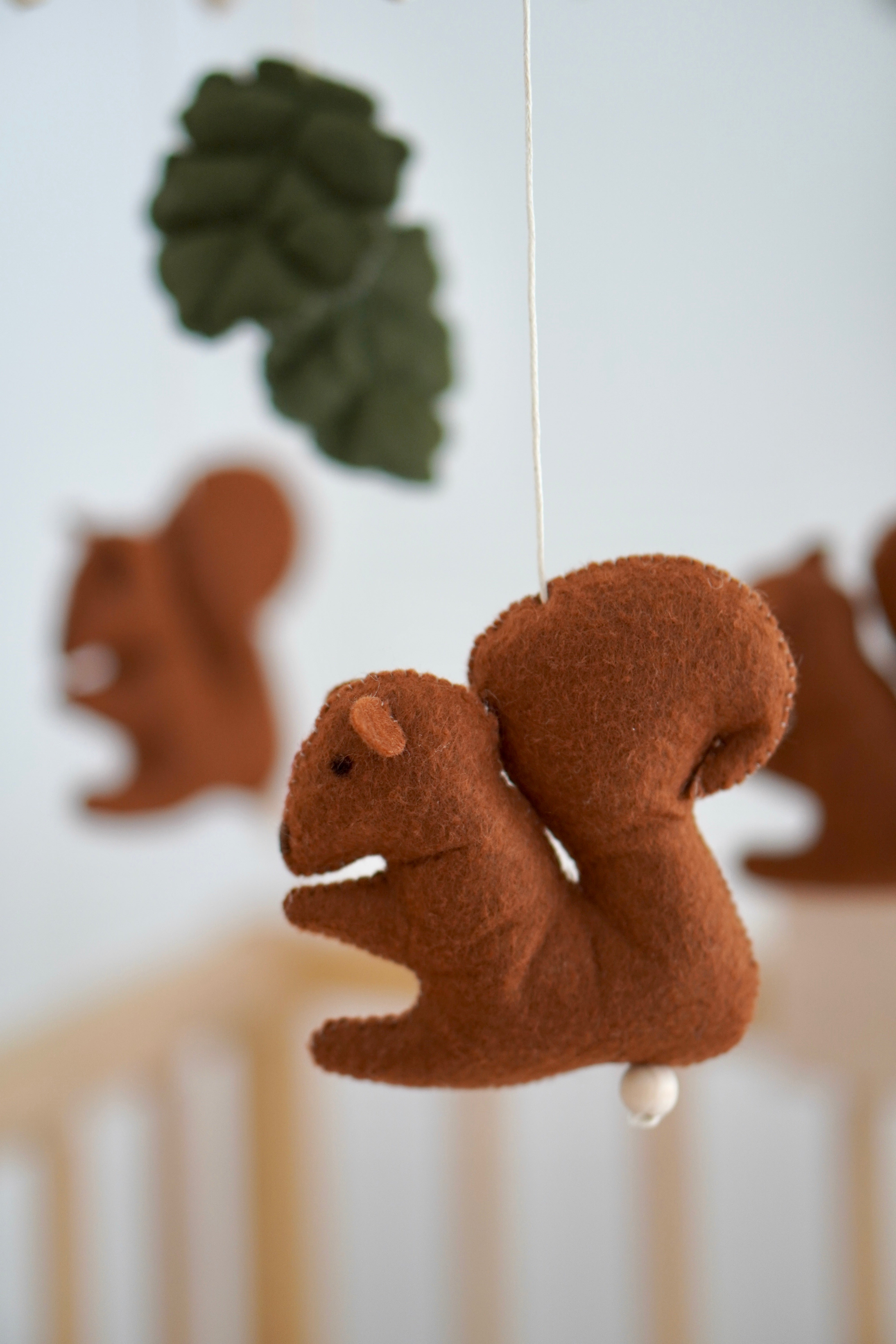 Baby Mobile aus Filz - handgefertigt "squirrel " Eichhörnchen