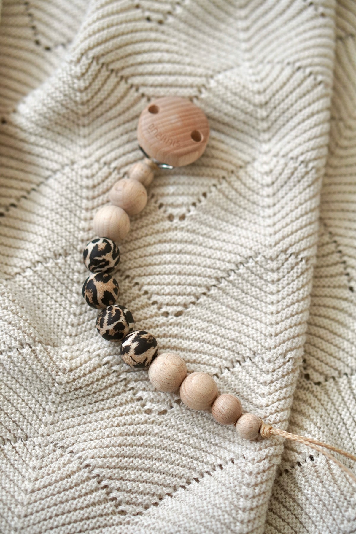 Schnullerkette aus Holz & Silikon