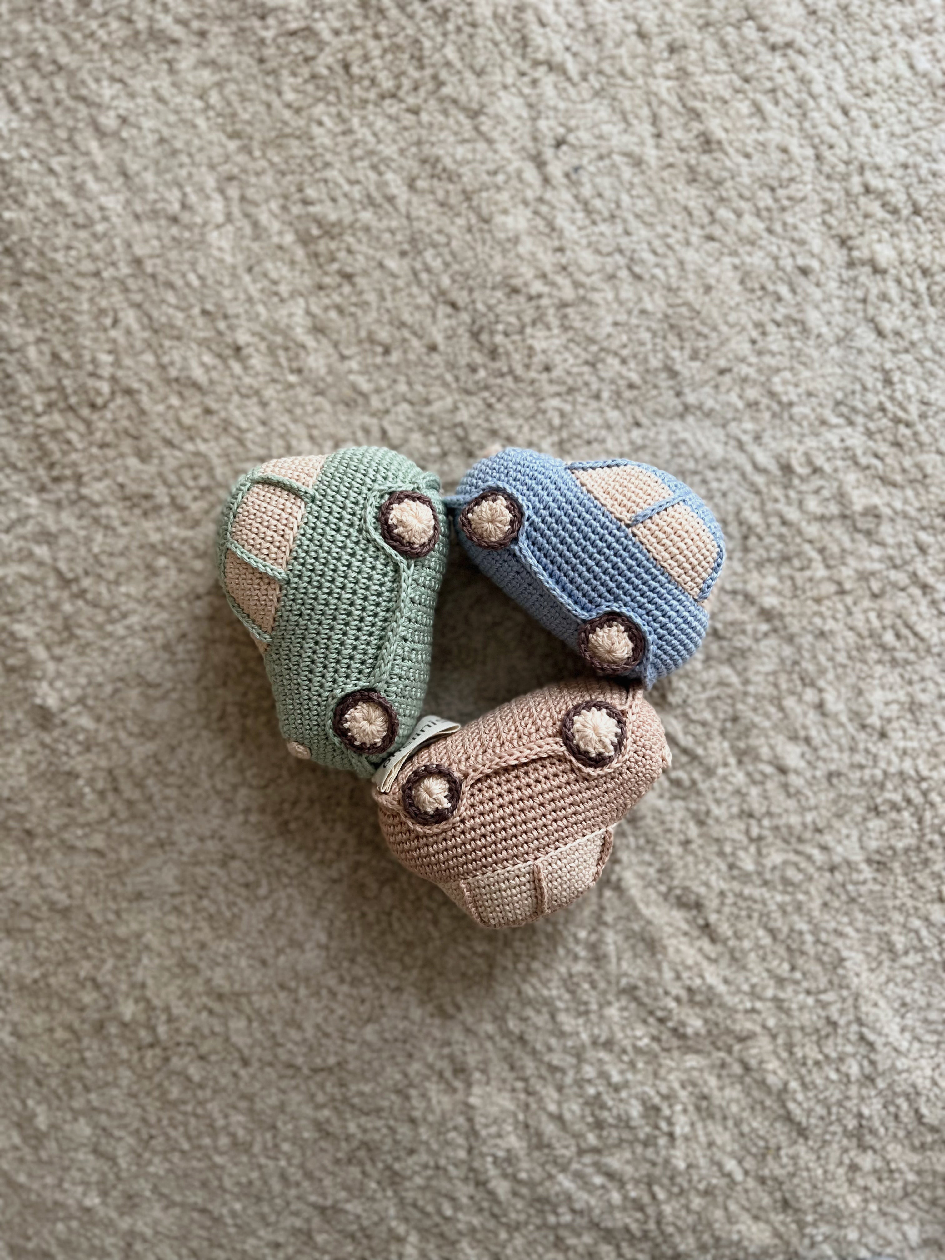 Crochet toy car "CURRUS"