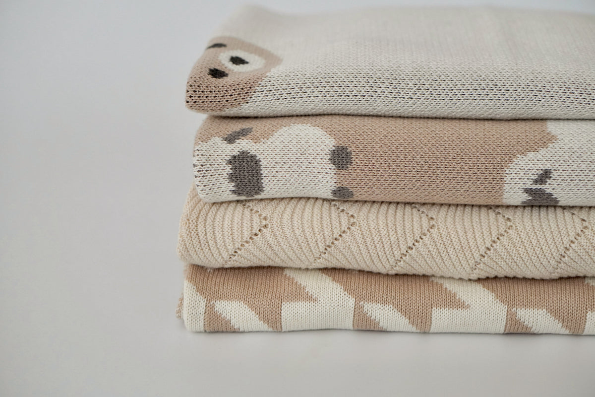 Little Sheep - Babydecke mit Schafmotiv