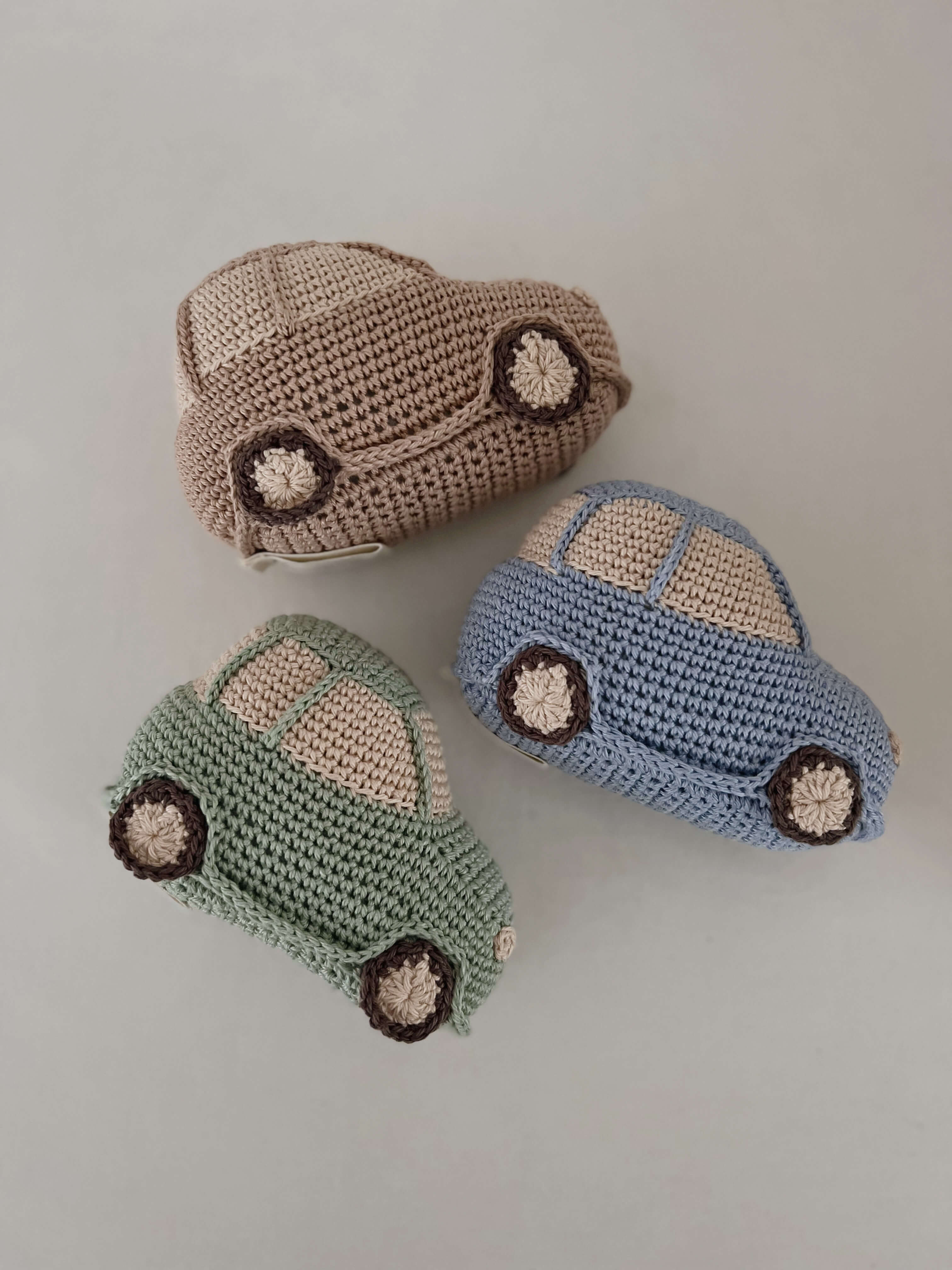 Crochet toy car "CURRUS"