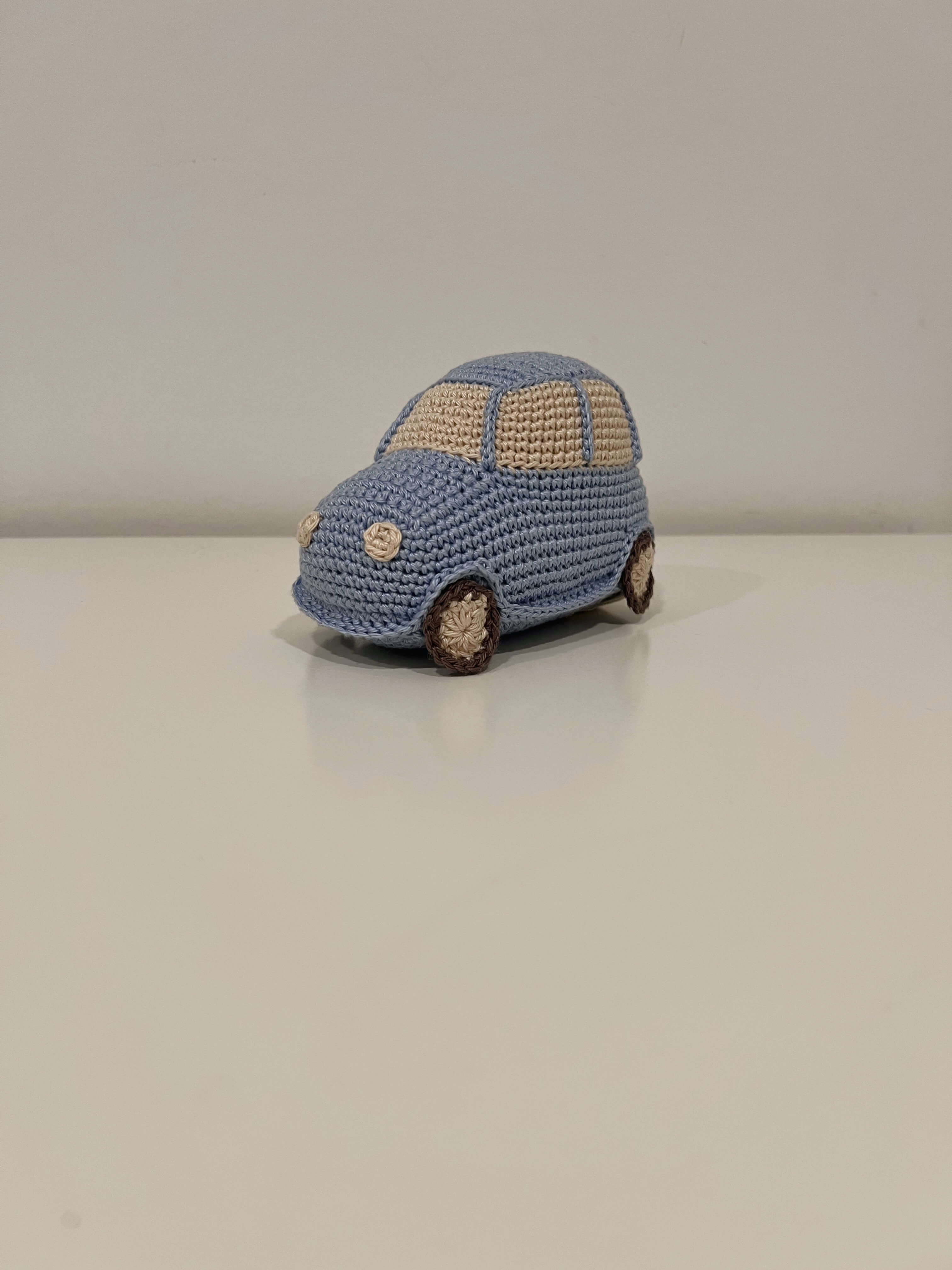 Crochet toy car "CURRUS"