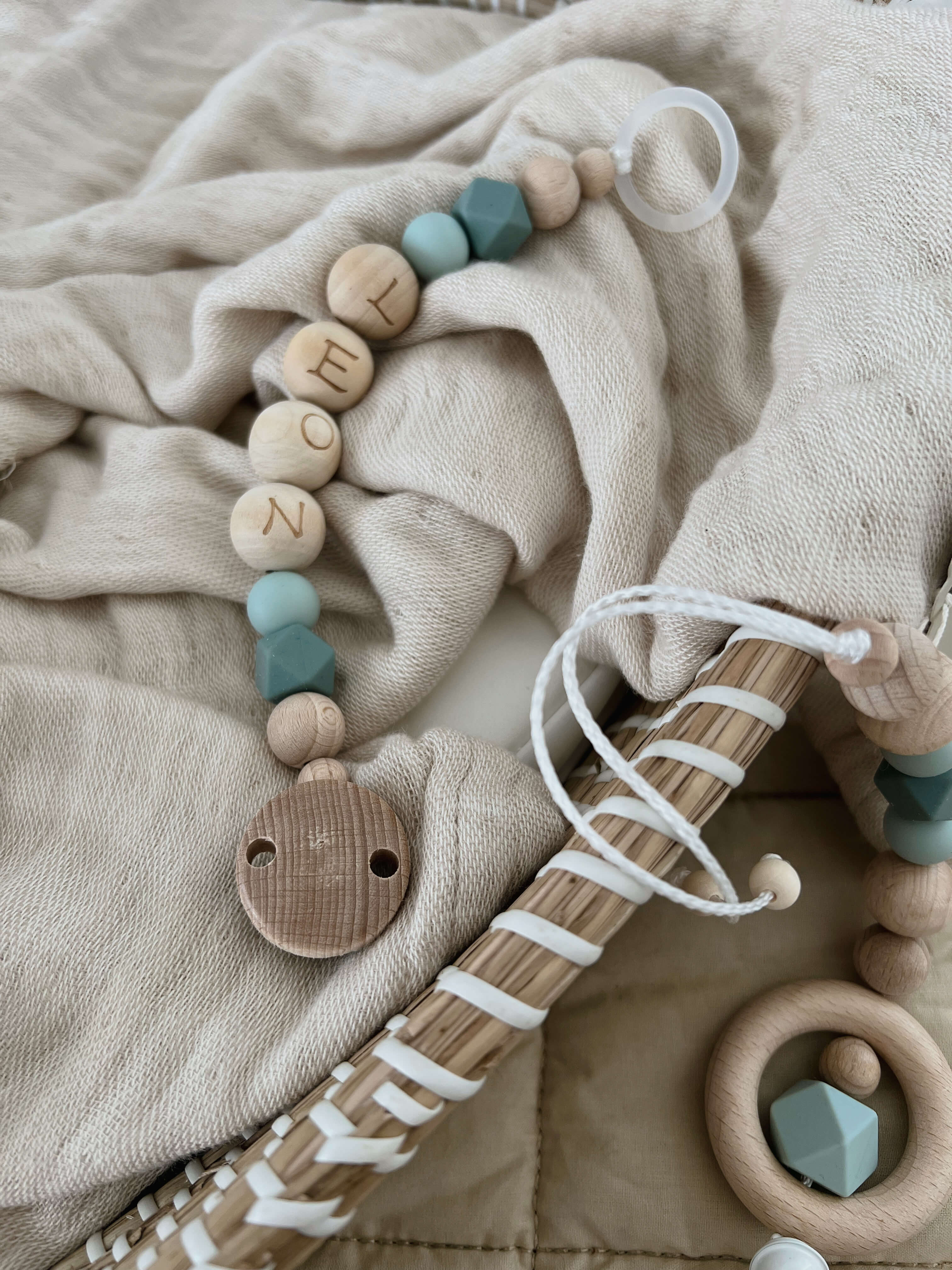 "Schnuller chain & baby seat pendant 'Blue'"