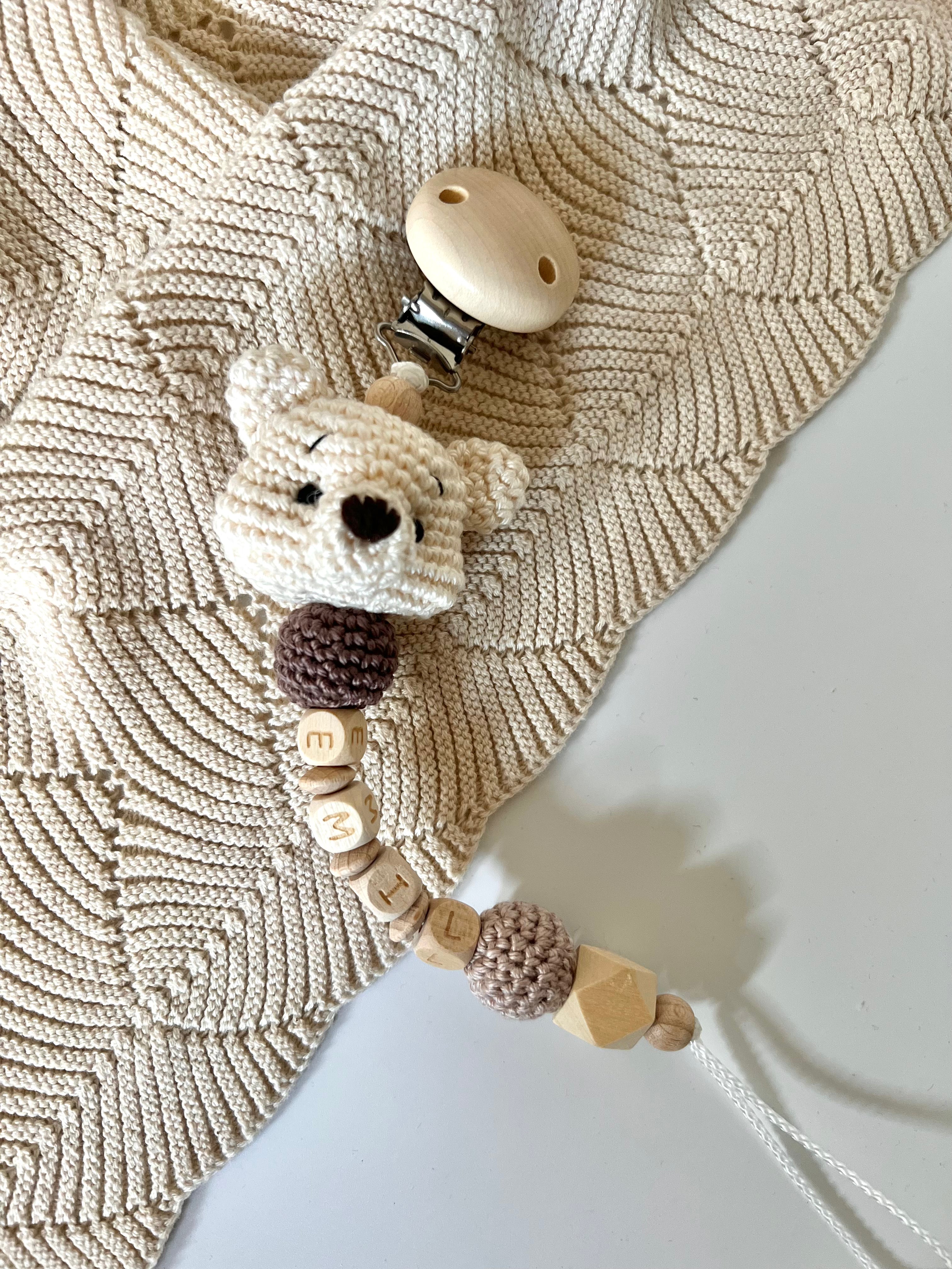 Schnullerkette mit Namen  "Ted Sand"