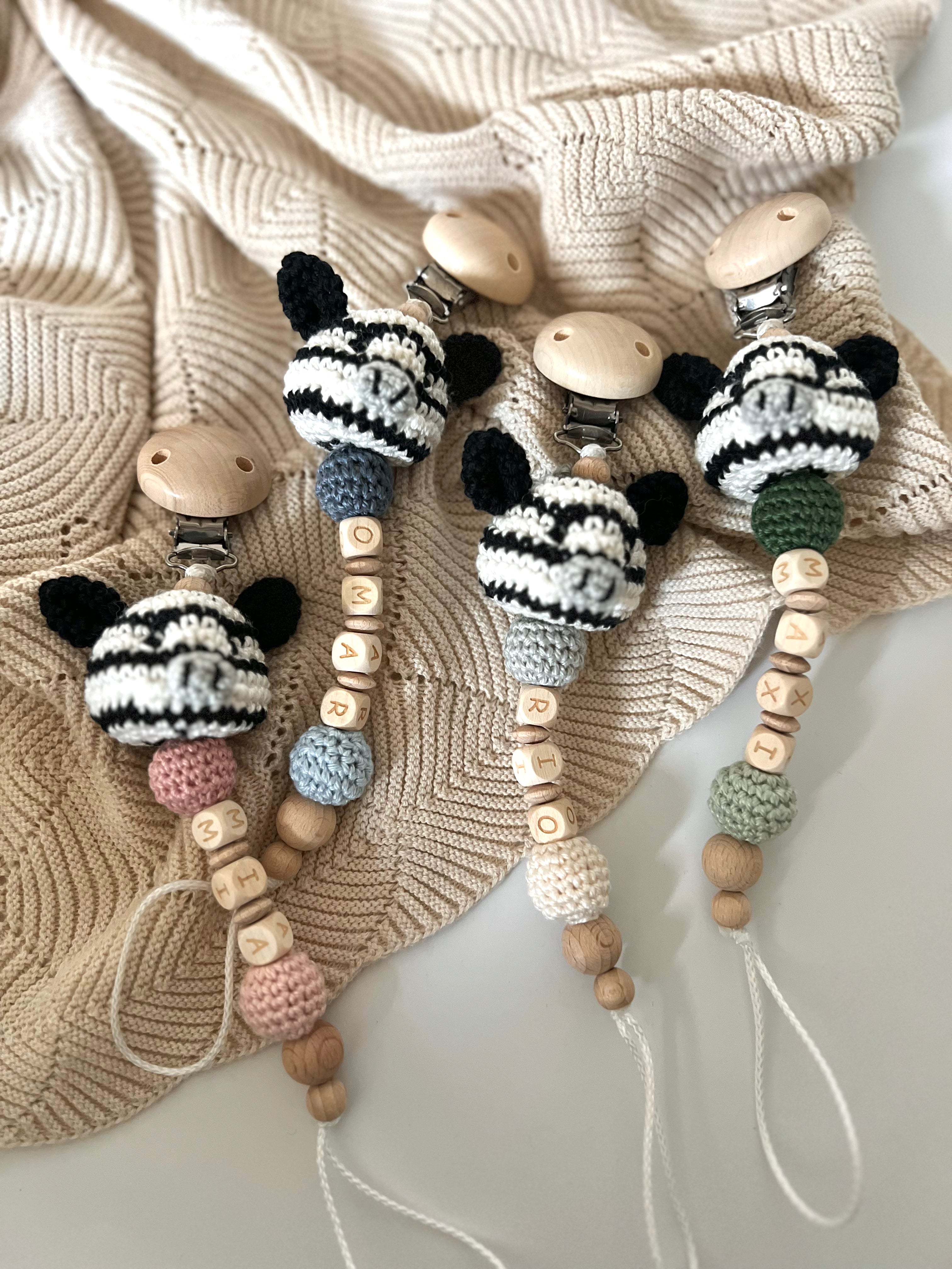 Schnullerkette mit Namen  "Zebra Loul"