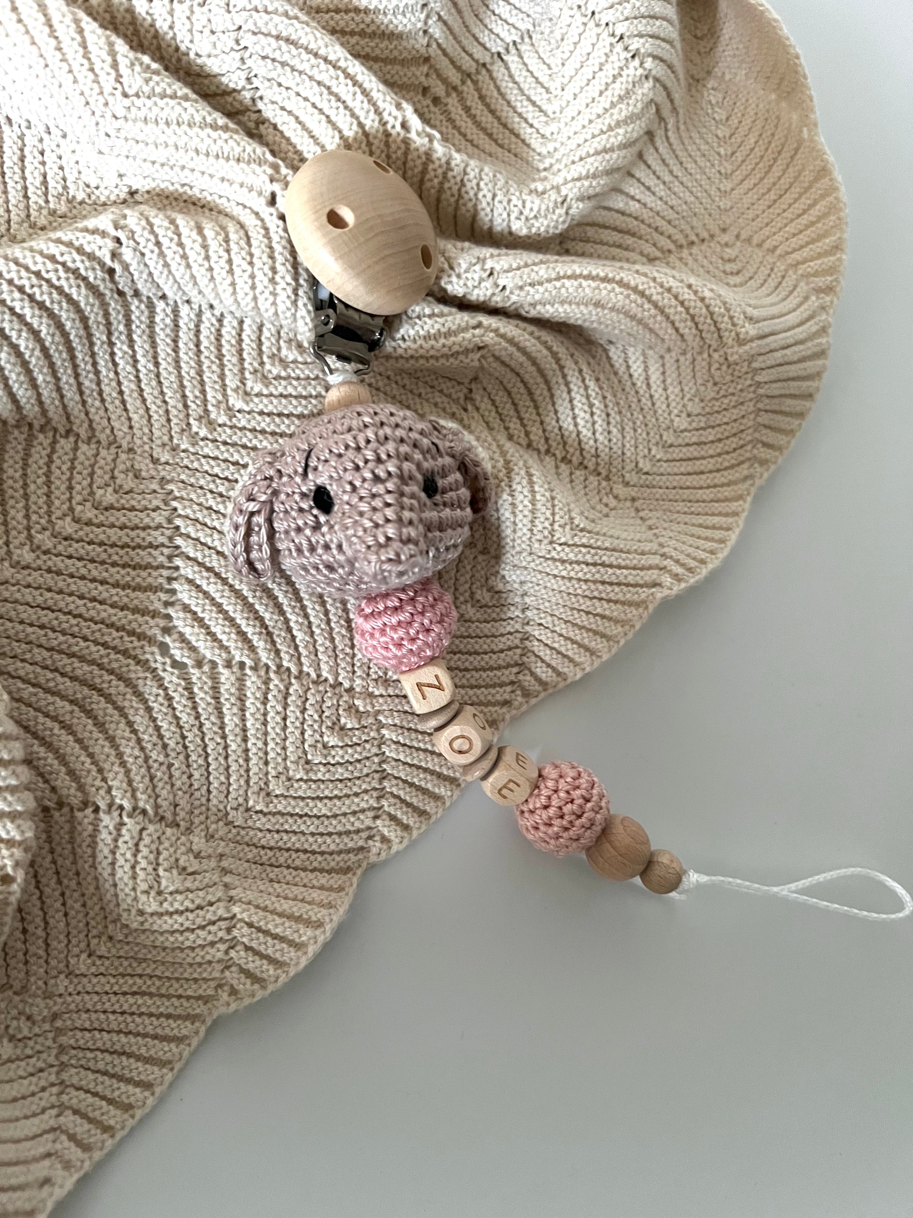 Schnullerkette mit Namen  "ELFI"