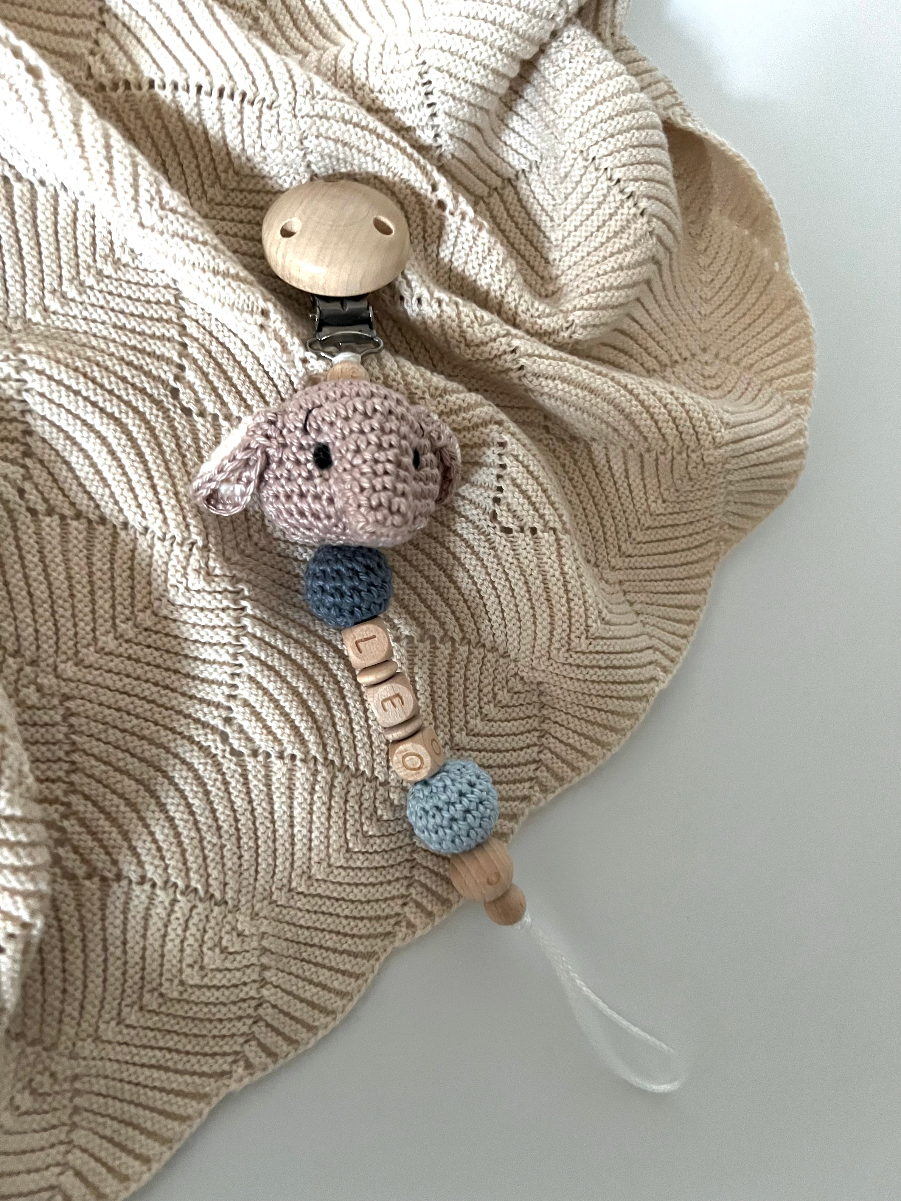 Schnullerkette mit Namen  "ELFI"