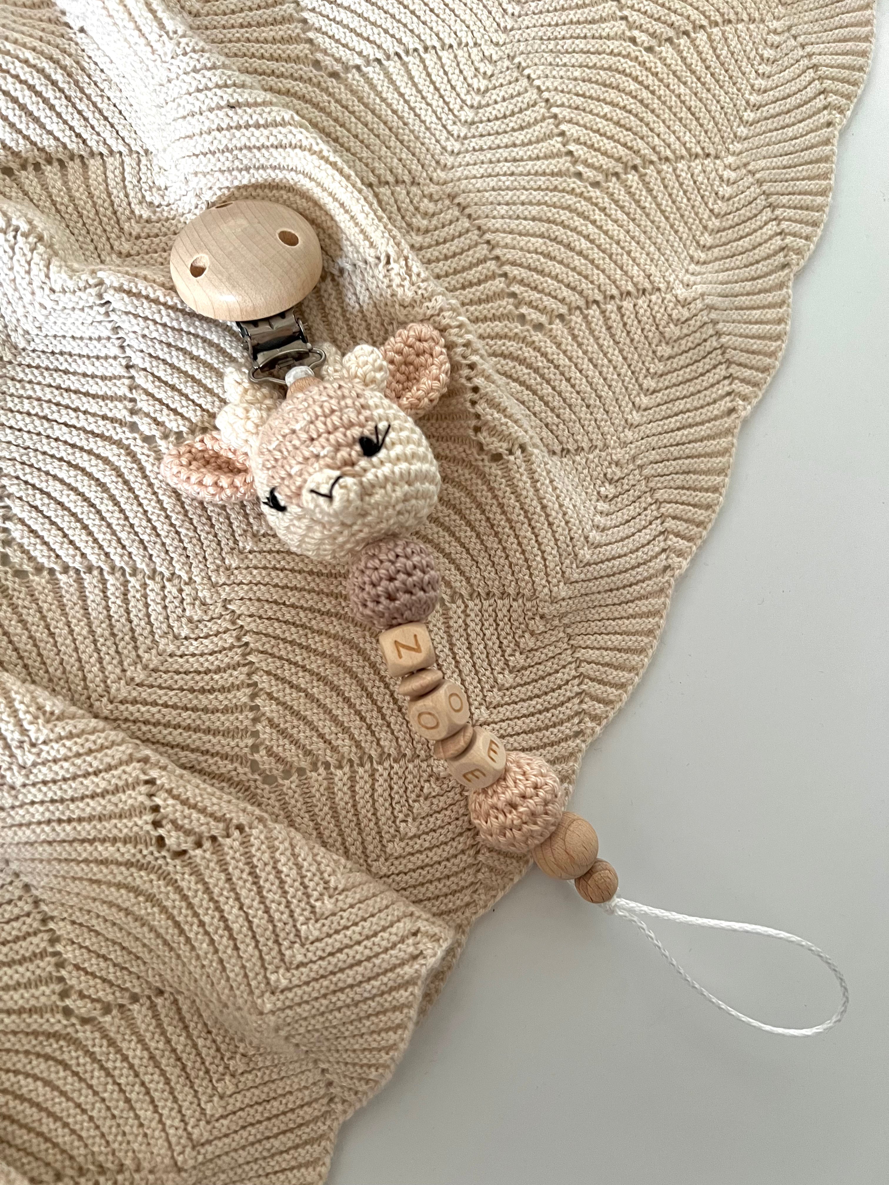 Schnullerkette mit Namen  "Bambi"