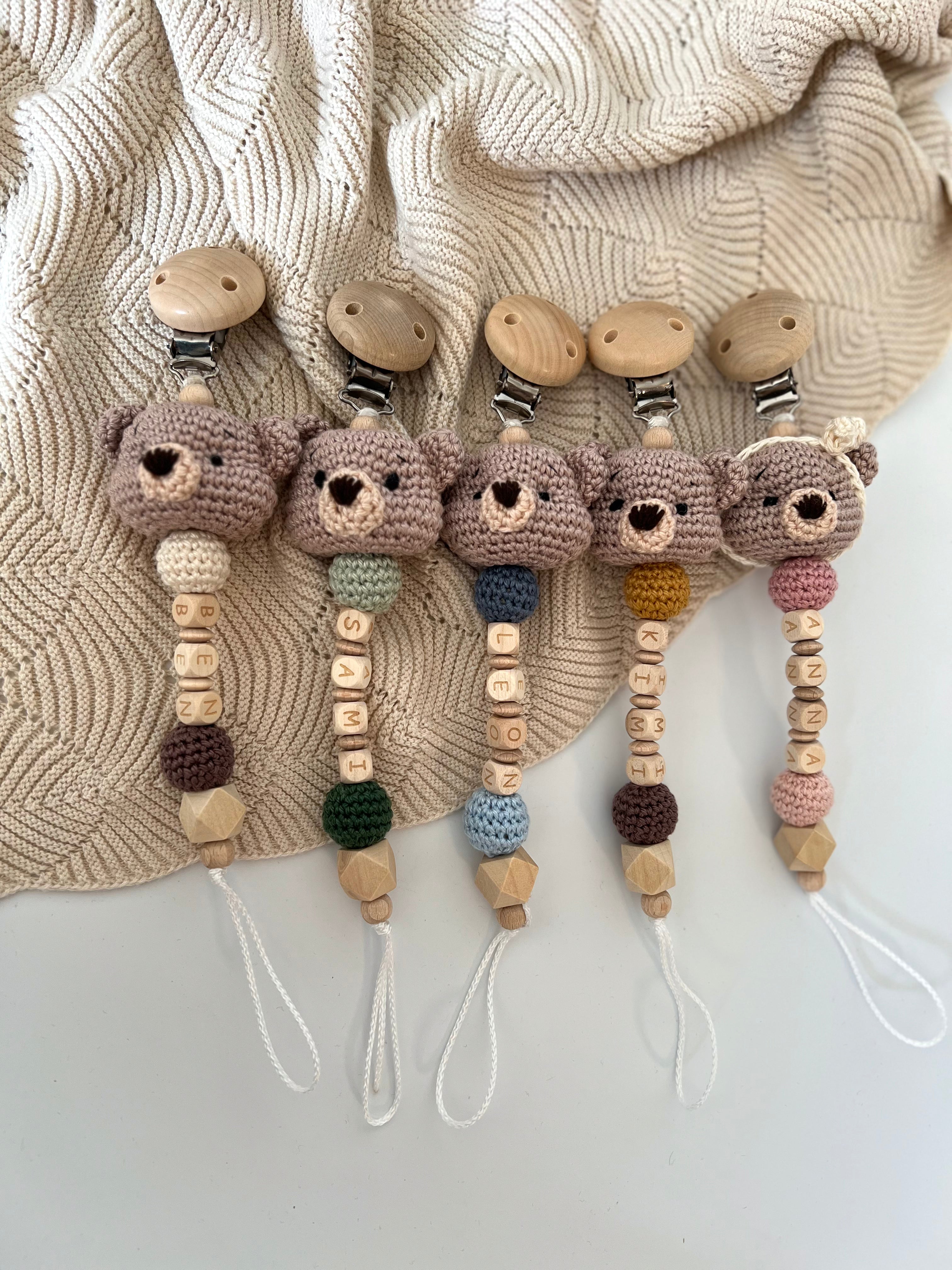 Schnullerkette mit Namen  "Ted"
