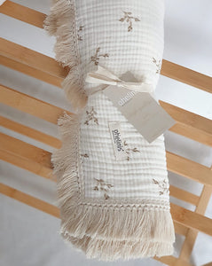 XL Premium Muslin Blanket with Fringes "VINTAGE FLOWER"