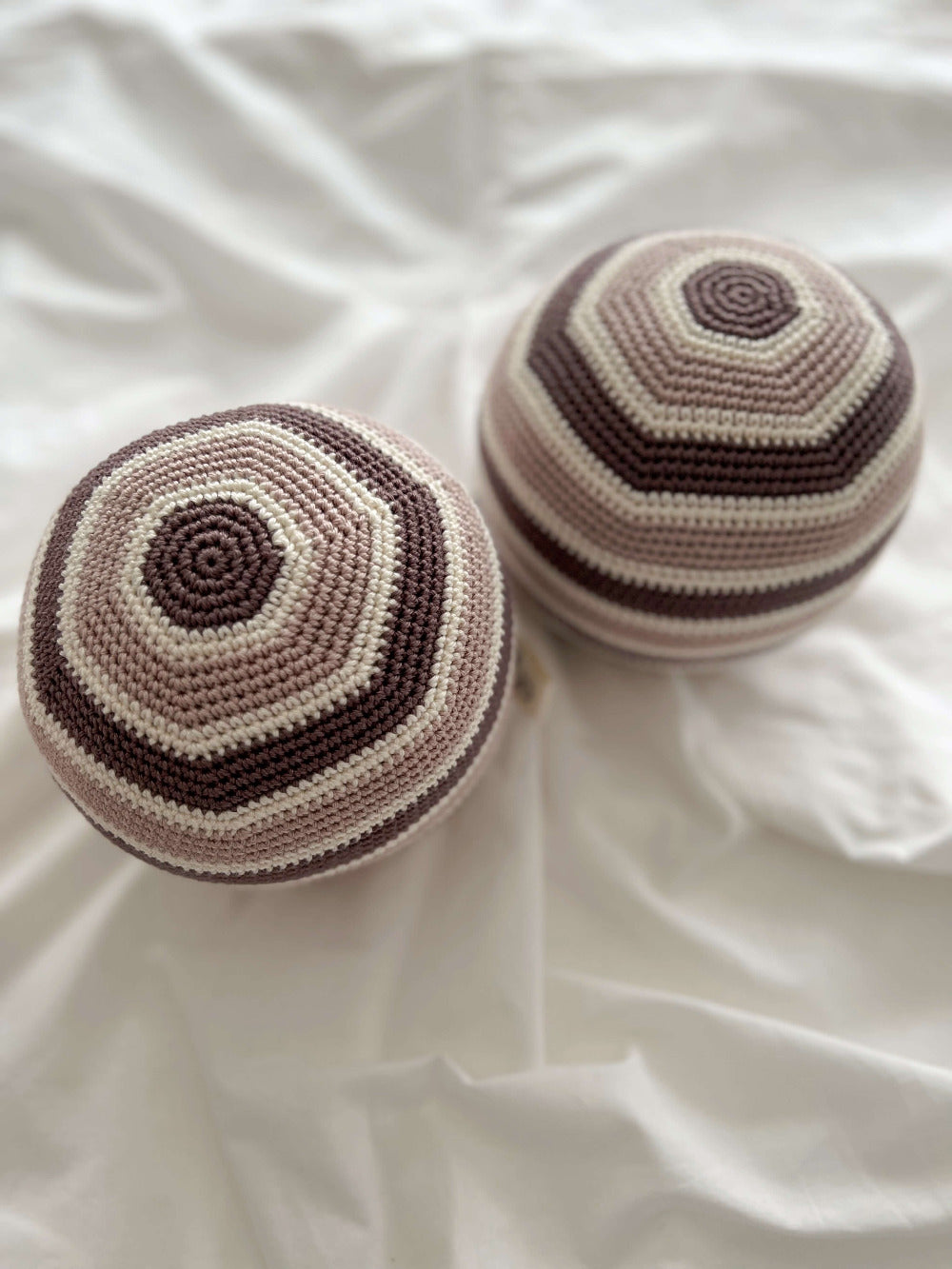 Crochet Ball with Rattle "TWIST"