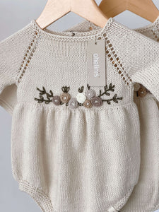 Premium long-sleeved romper with embroidery "VINTAGE BLOOM"